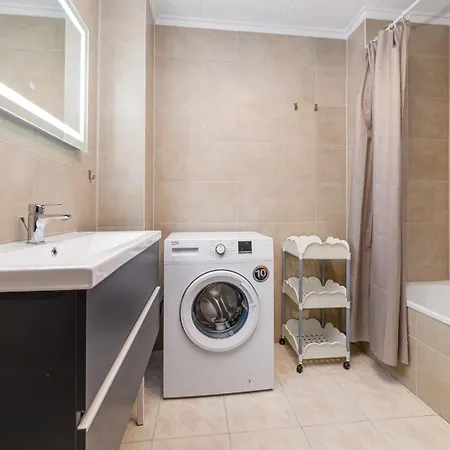 Ramon Apartment